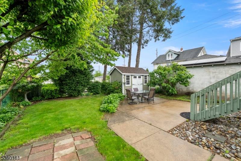 Clifton City, NJ 07011,10 Byron Pl