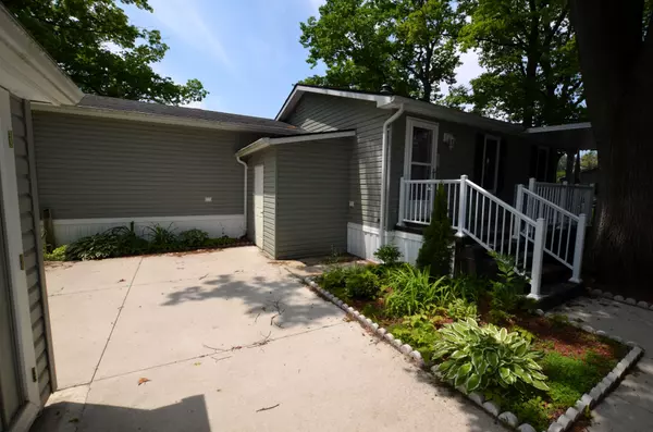 Middlesex Centre, ON N0L 1R0,22790 Amiens RD #51