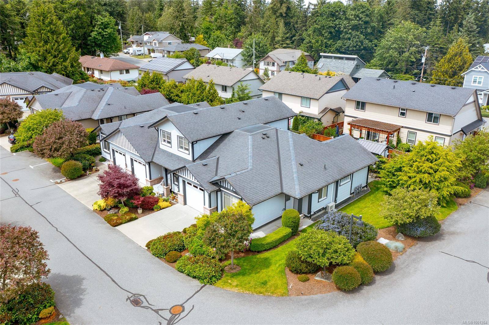 Chemainus, BC V0R 1K2,3110 Cook St #3