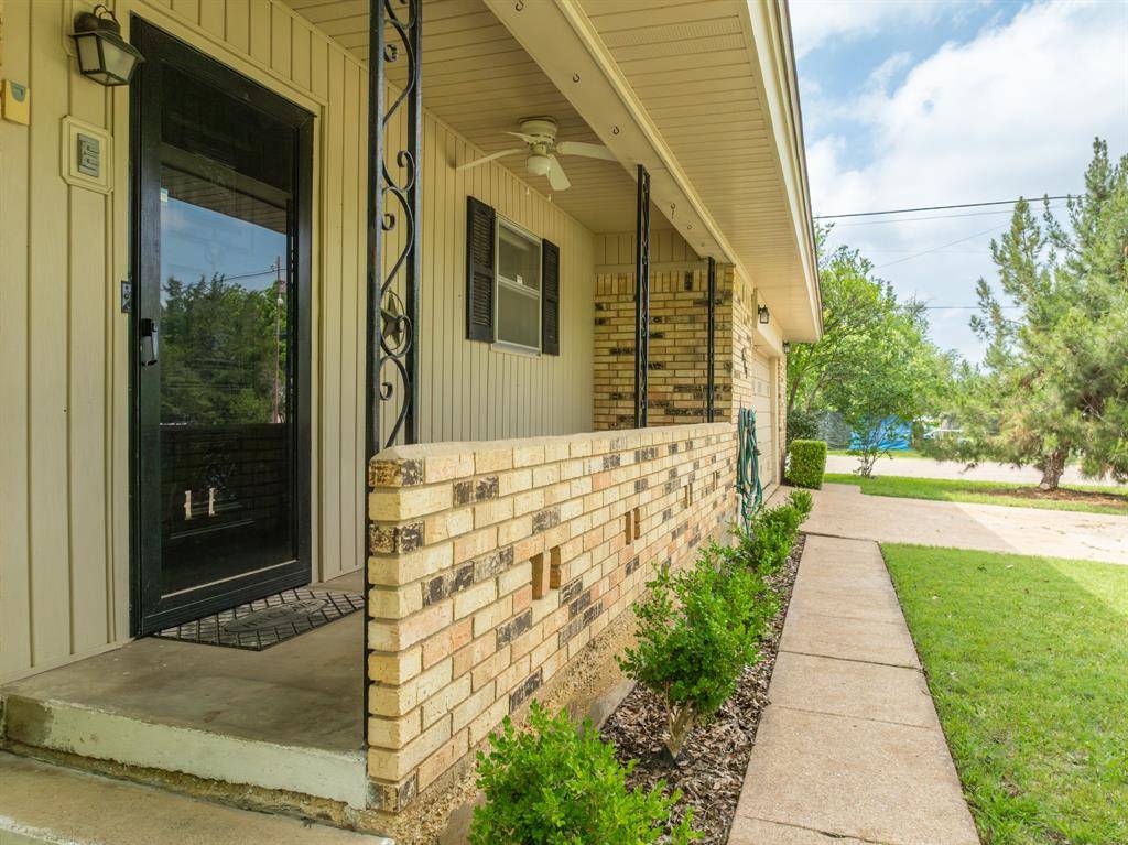 Clifton, TX 76634,603 S Avenue M