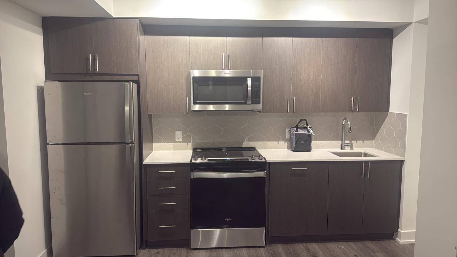 Oshawa, ON L1L 0W3,2545 Simcoe ST N #1116