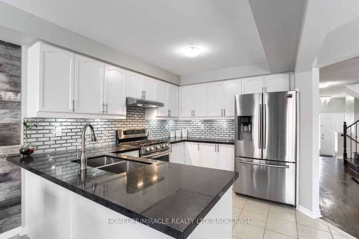 Brampton, ON L7A 0K6,120 Bushmill CIR