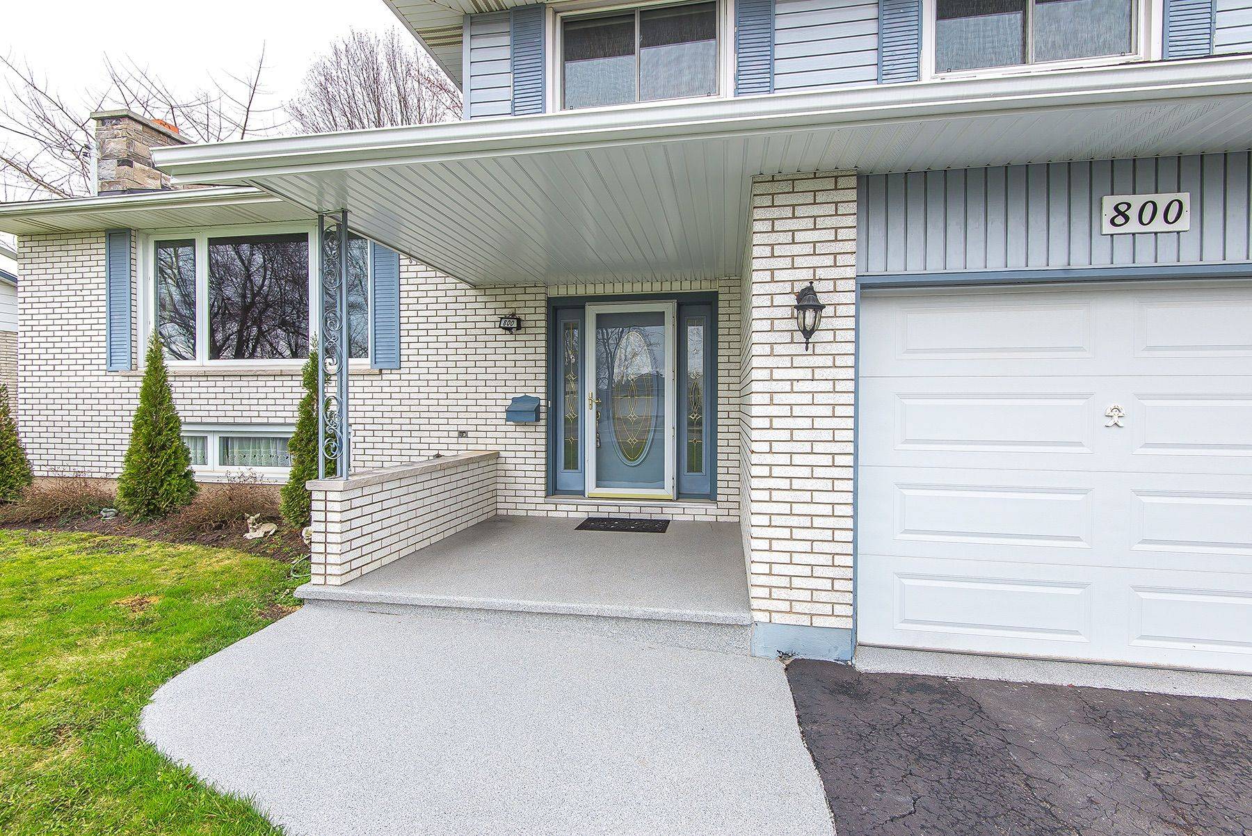 Fort Erie, ON L2A 5E2,800 Ferndale AVE
