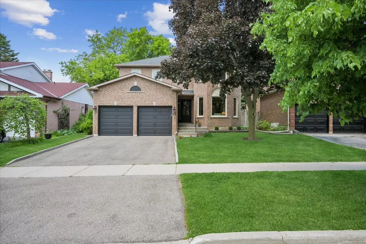 Oakville, ON L6H 1G3,15 Culham ST