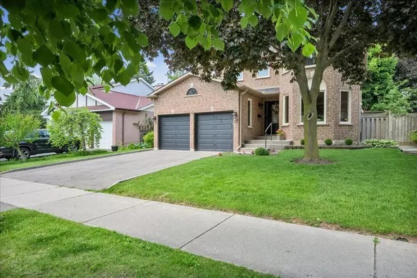 Oakville, ON L6H 1G3,15 Culham ST