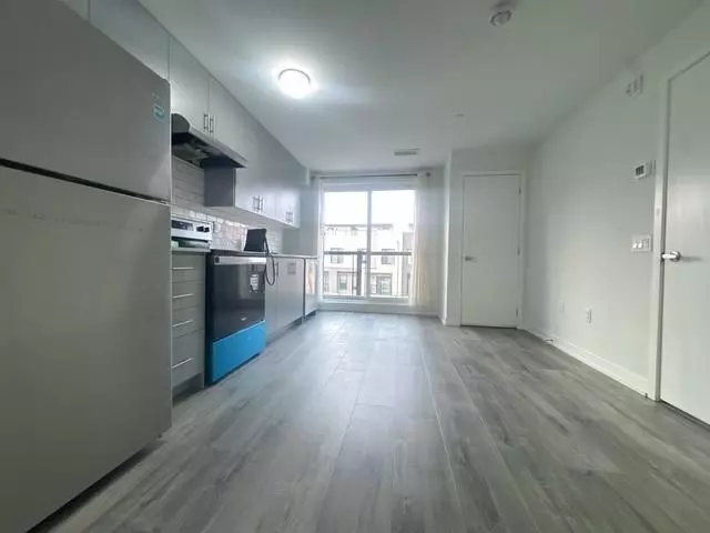 3401 Ridgeway DR #403, Mississauga, ON L5L 5T3