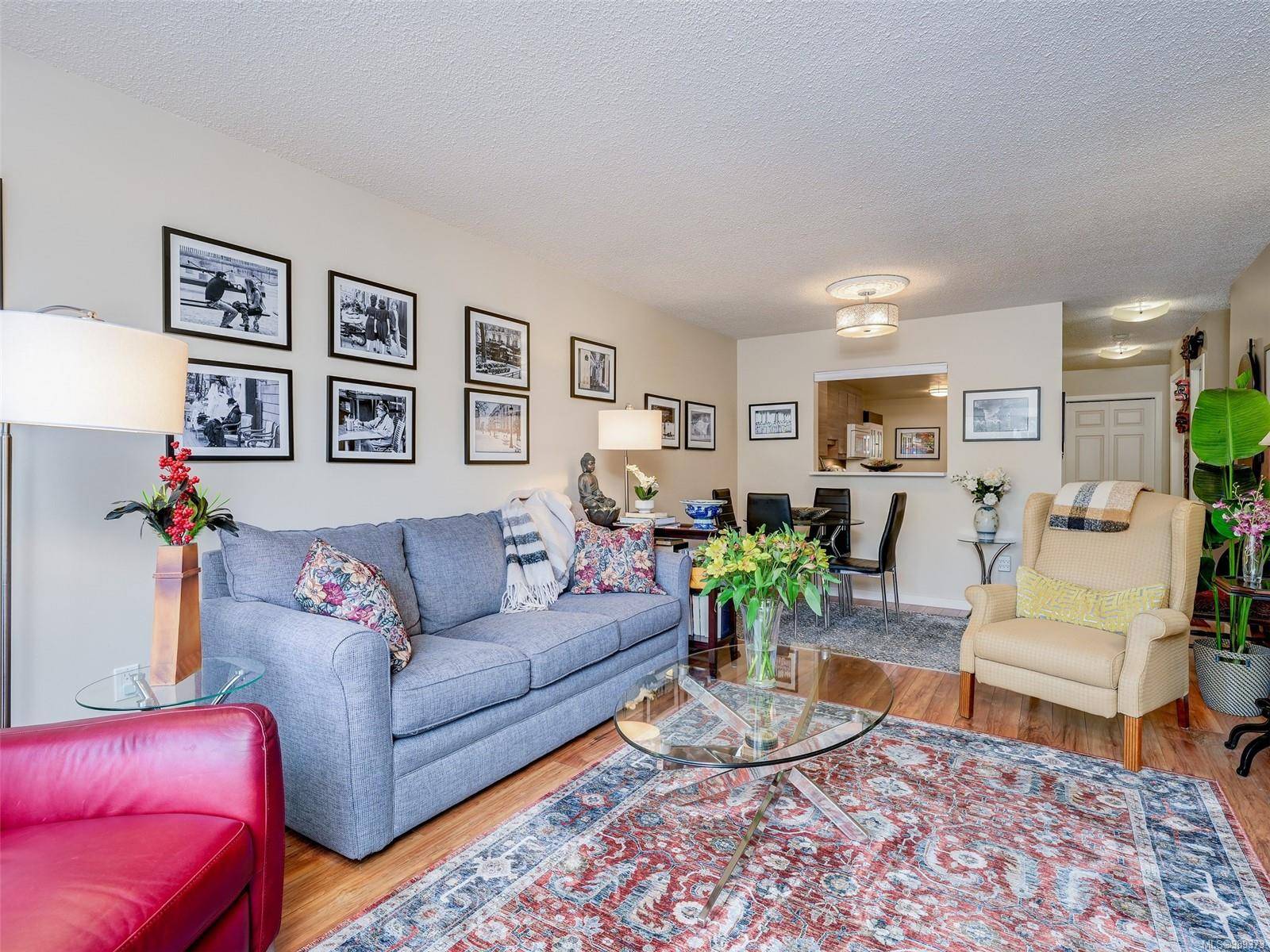 Sidney, BC V8L 3H6,10459 Resthaven Dr #109