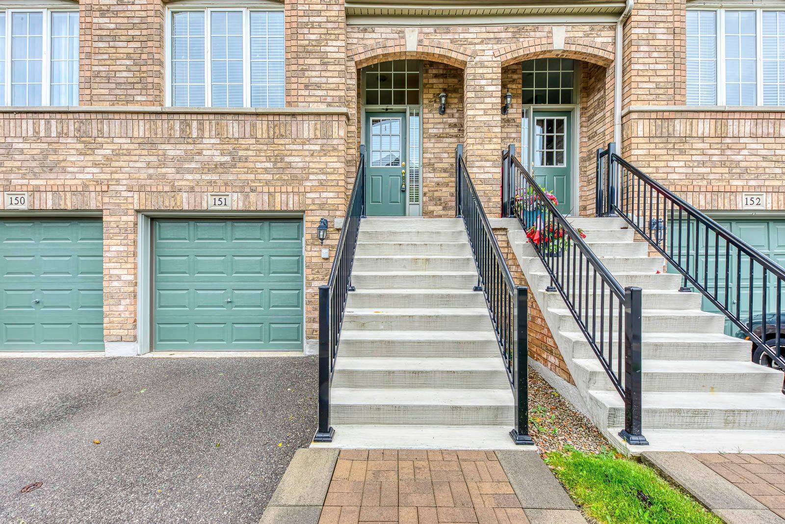 Mississauga, ON L5M 6E8,5530 Glen Erin DR #151