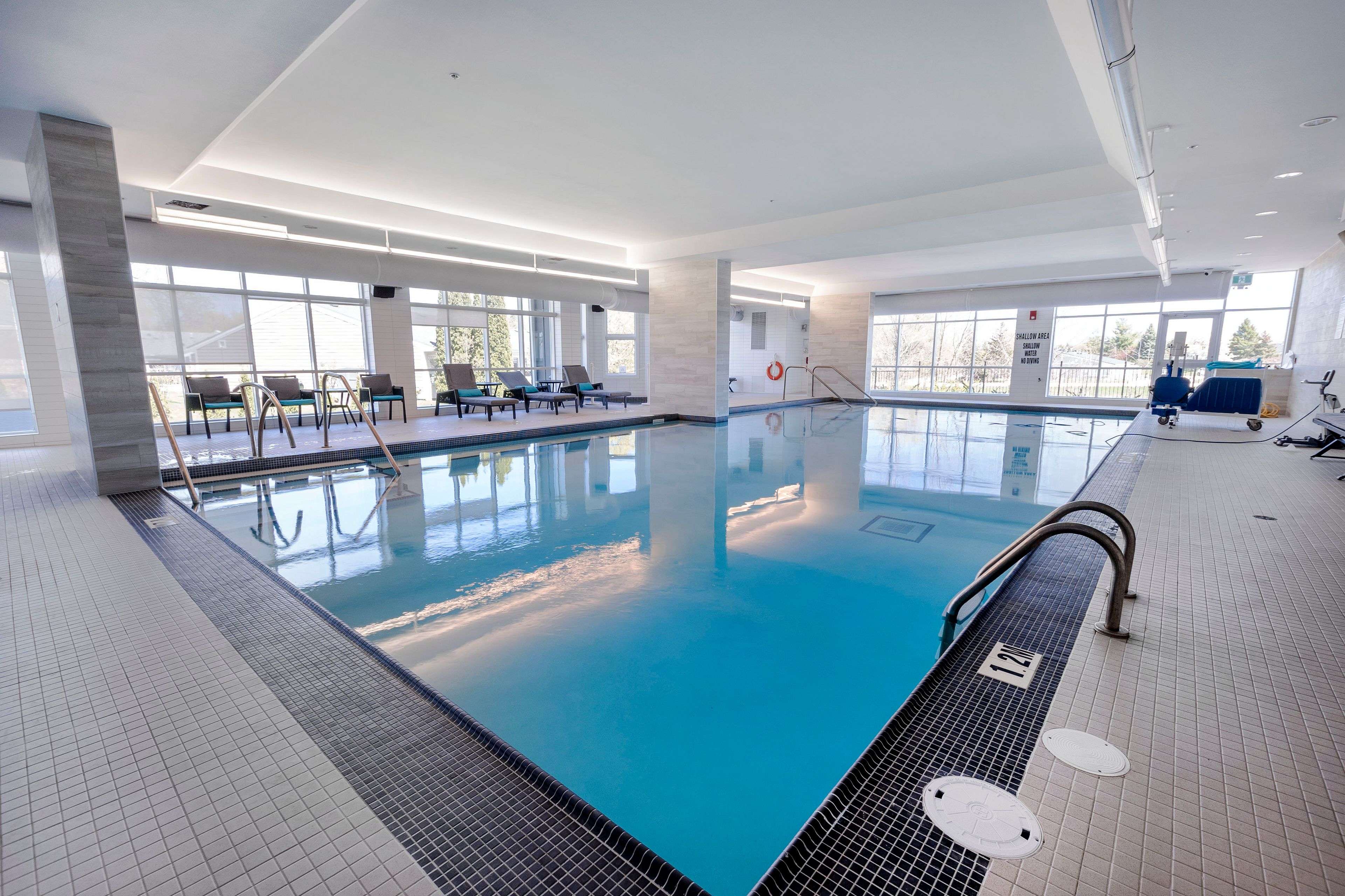 Hamilton, ON L9B 1T9,26 SZOLLOSY CIR