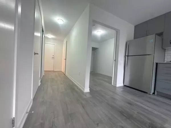 Mississauga, ON L5L 5T3,3401 Ridgeway DR #403