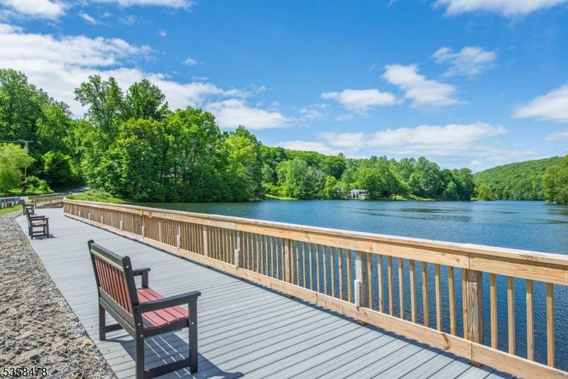 Vernon Twp., NJ 07462,10 W Shore Dr
