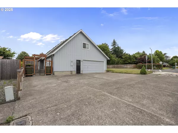 Newberg, OR 97132,2012 E HAWORTH AVE