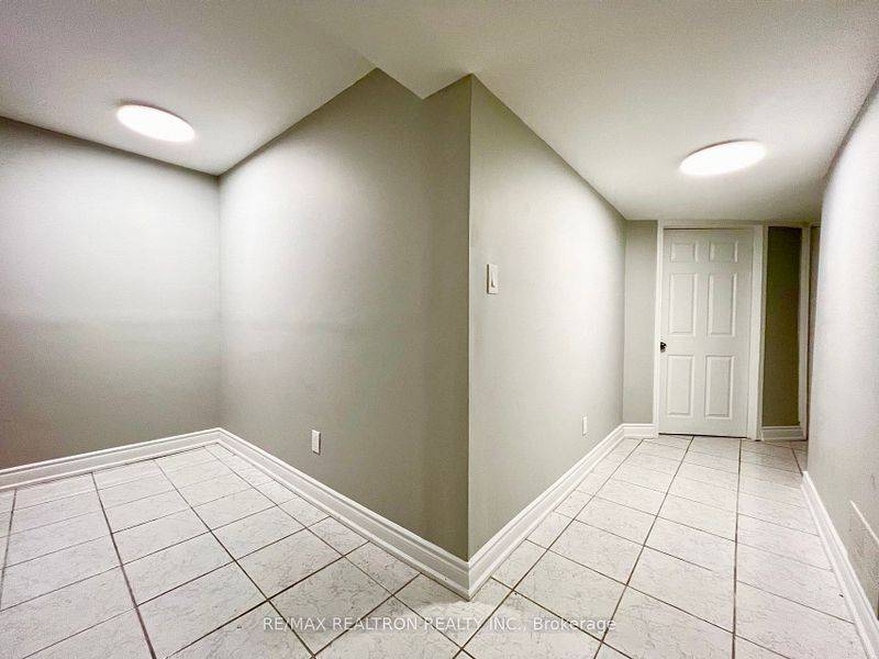 Richmond Hill, ON L4B 3R2,91 Grey Alder AVE #Bsmt1