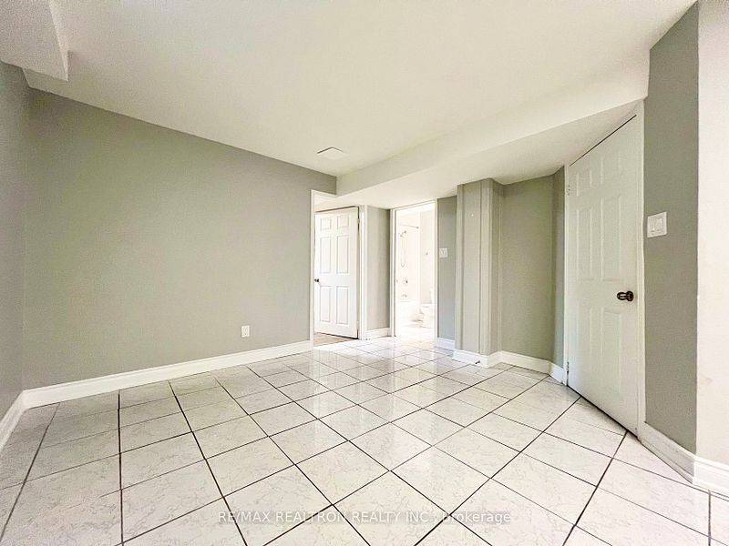 Richmond Hill, ON L4B 3R2,91 Grey Alder AVE #Bsmt1