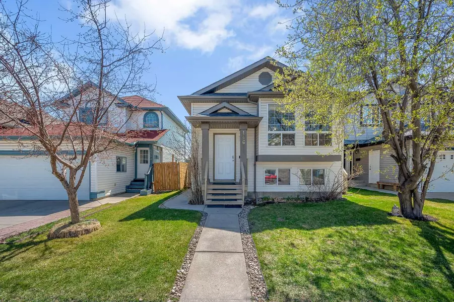 146 Coral Springs CIR NE, Calgary, AB T3J 3P6