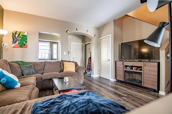 5578 Prairie Ridge AVE Blackfalds, AB T4M 0C2