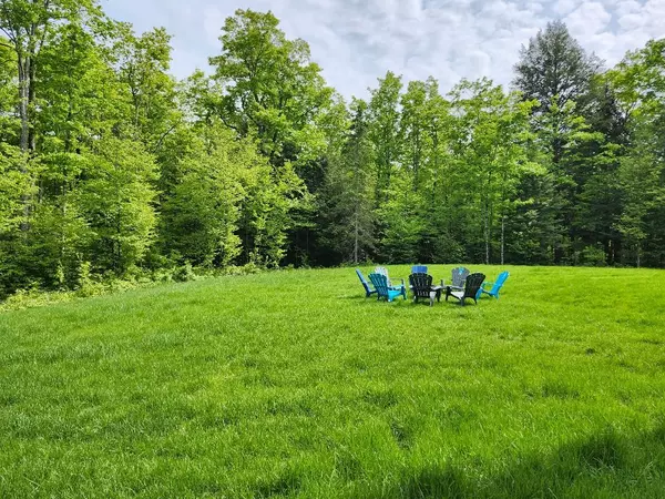 Bracebridge, ON P1L 0N4,22 Dyer CRES