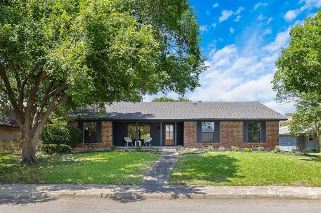 Dallas, TX 75218,11121 Ridgemeadow Drive