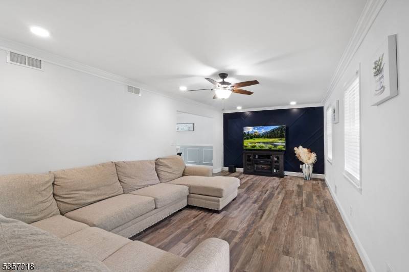 Piscataway Twp., NJ 08854,19 4Th Pl