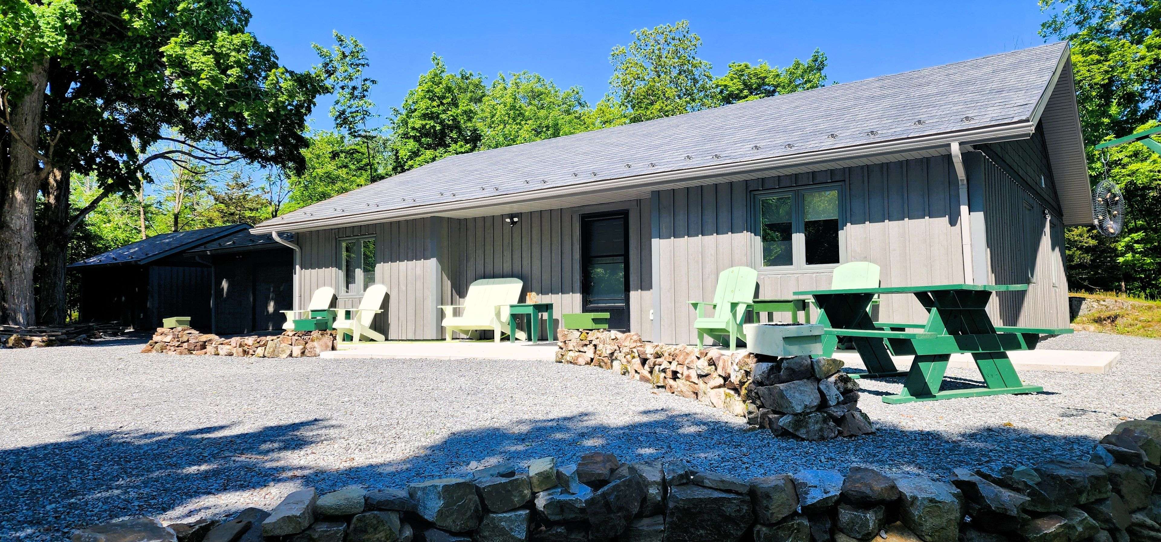Frontenac, ON K0H 2L0,6179 NORTH SHORE RD
