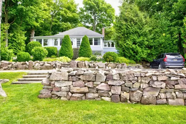 Kawartha Lakes, ON K0M 1N0,85 Grove RD