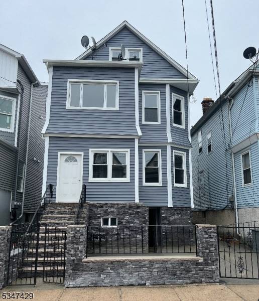 Elizabeth City, NJ 07201,717 Jackson Ave
