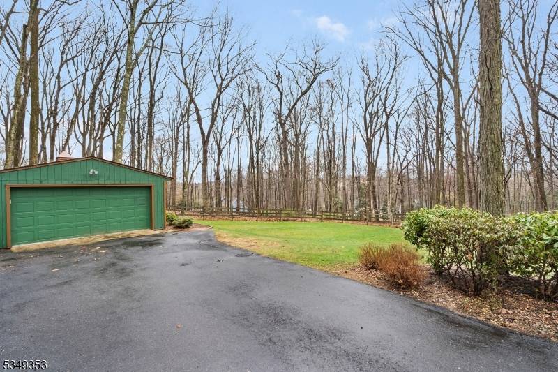 Clinton Twp., NJ 08801,28 David Post Rd