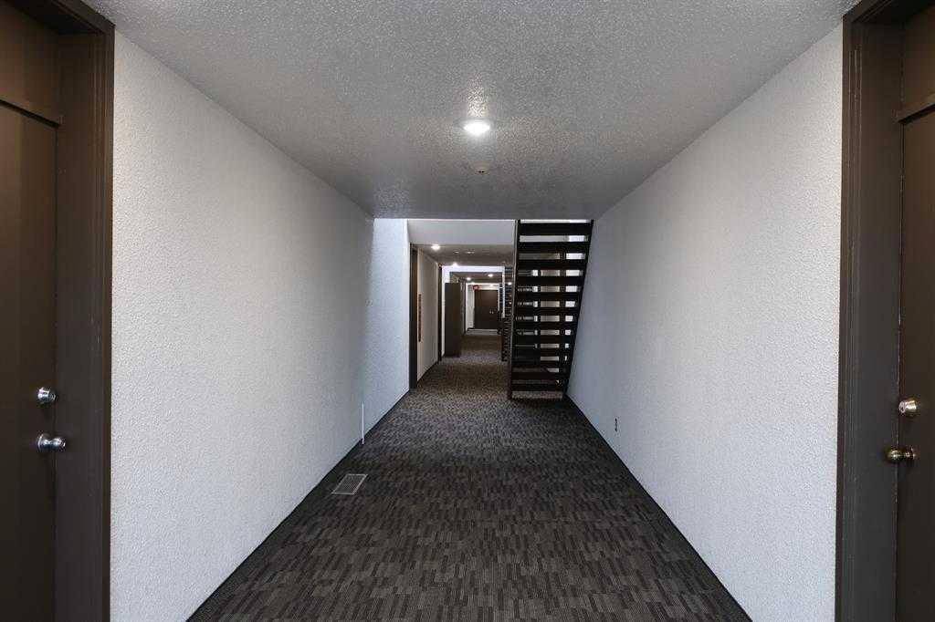 Fort Mcmurray, AB T9H 4H4,21 MacDonald DR #1600