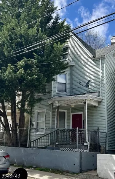 207 N 4Th St, Paterson City, NJ 07522