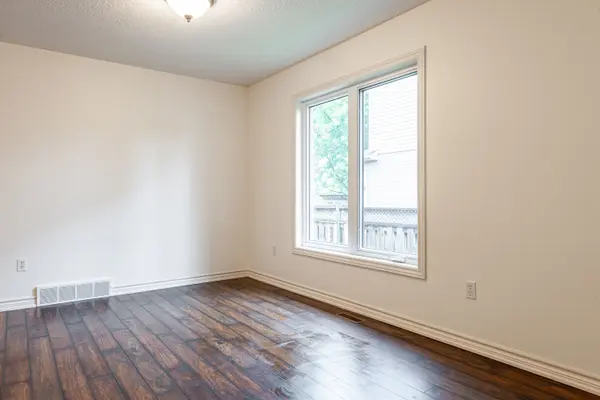 Stratford, ON N5A 7Z2,52 Wingfield AVE