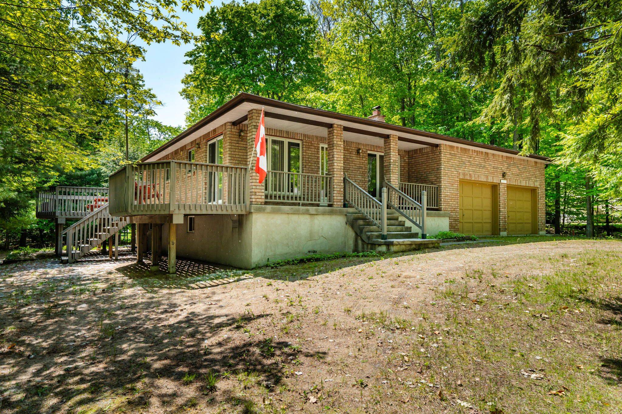 134 Tall Pines DR, Tiny, ON L9M 0H4