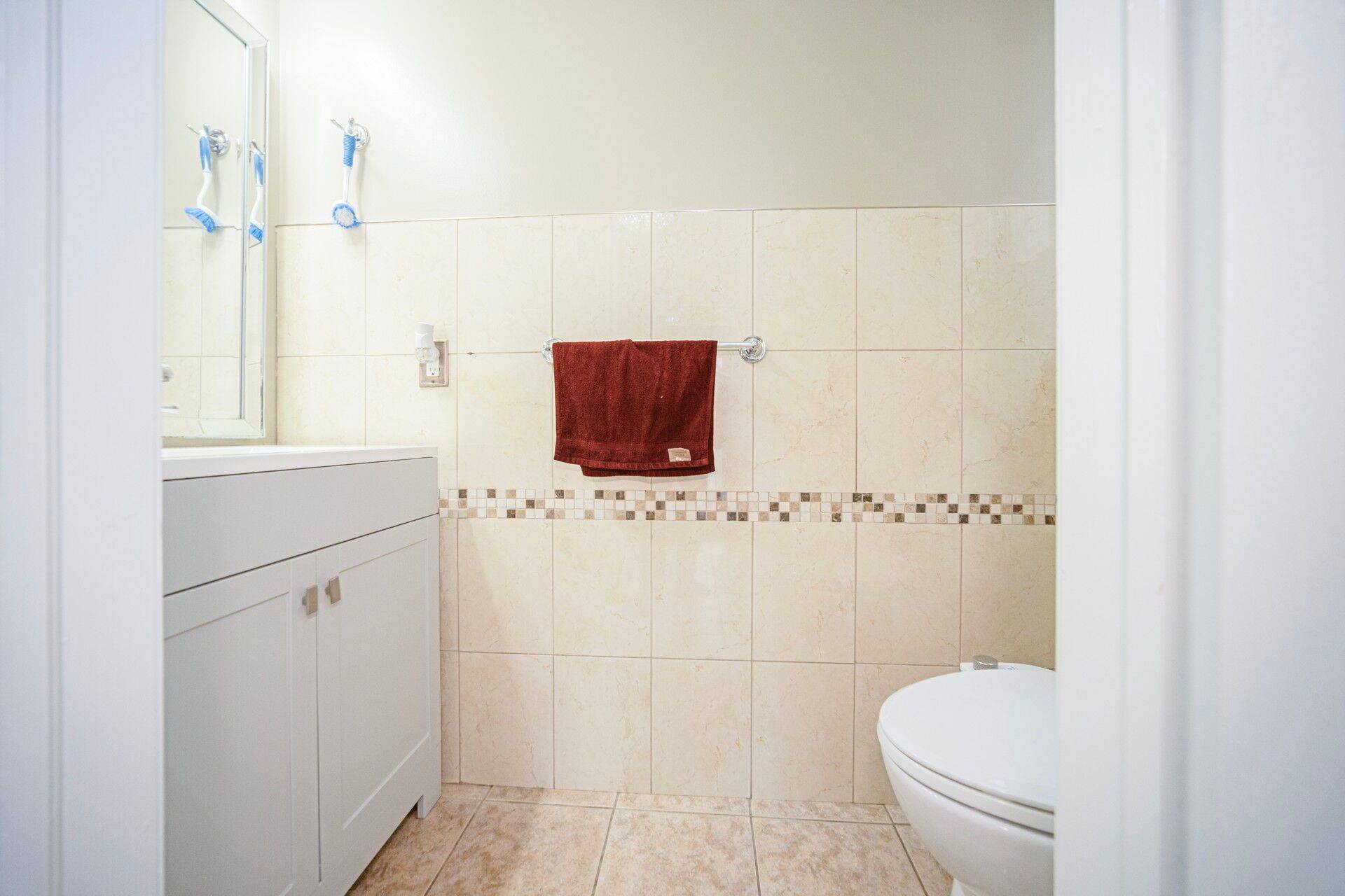 Brampton, ON L6R 3C6,15 Borneo CRES