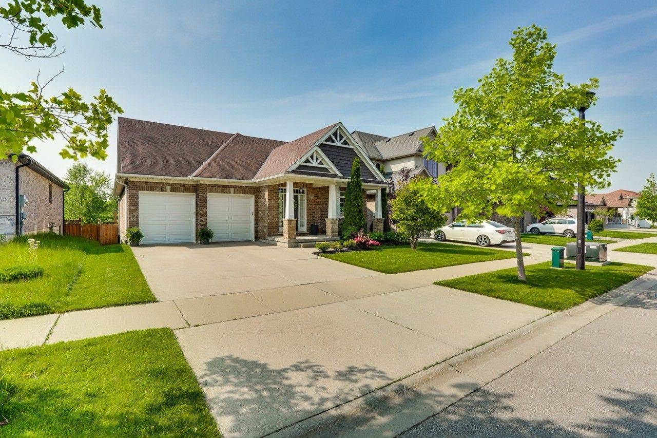 London North, ON N6G 0K9,1301 Eagletrace DR