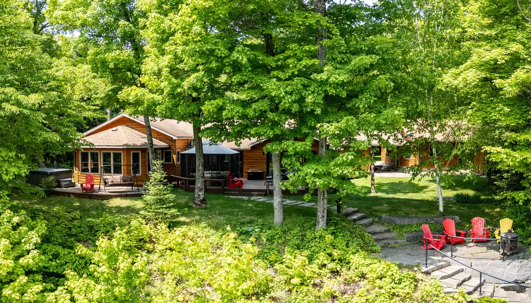 1319 Wolf CIR, Algonquin Highlands, ON P0A 1E0