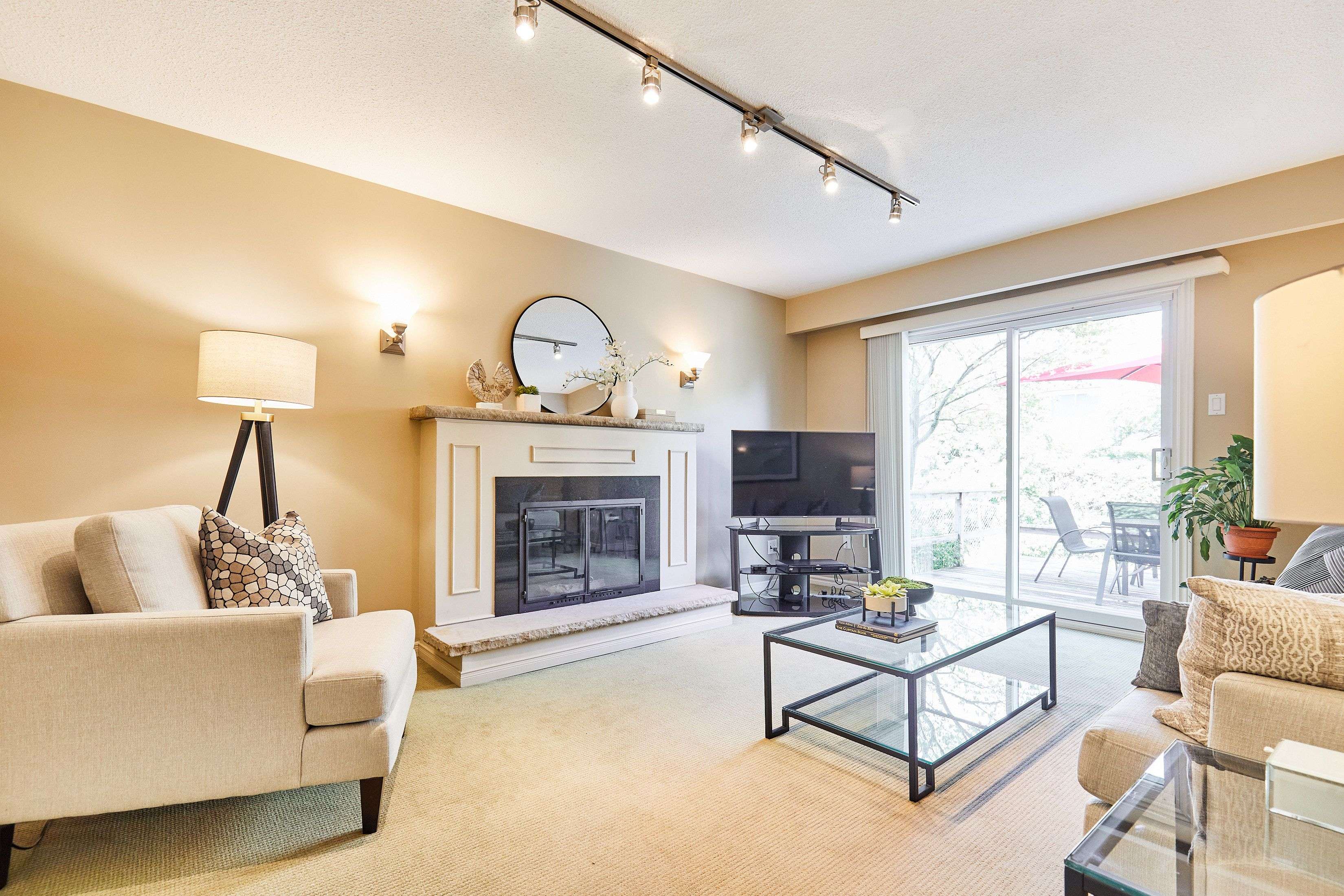 Richmond Hill, ON L4C 5K3,11 Innis CRES