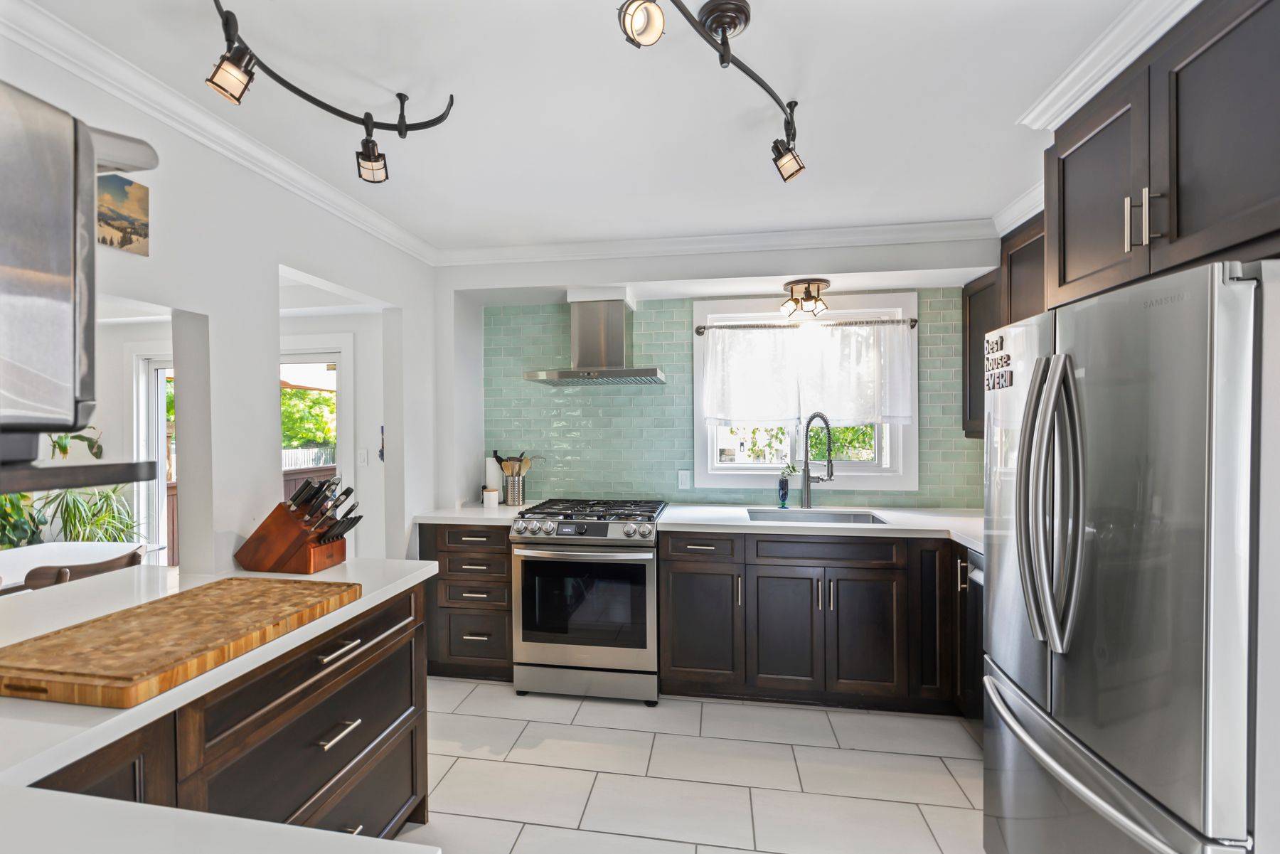 Kingston, ON K7P 1P5,850 Rowantree CRES