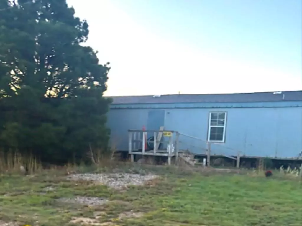 Wilson, TX 79381,1311 Vanham Avenue