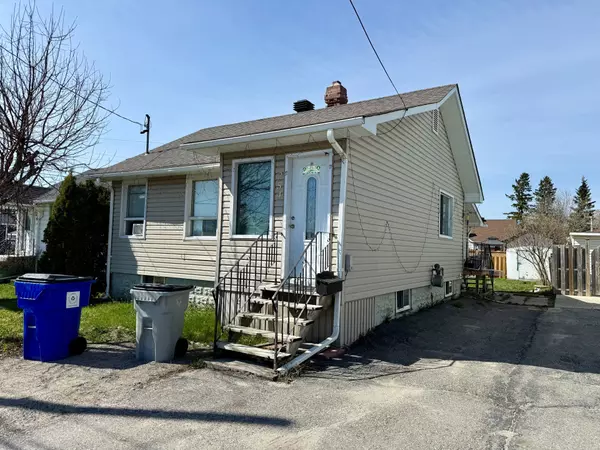 Timmins, ON P4N 5W9,254 Ross AVE E