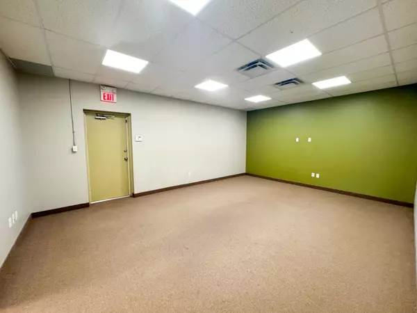London North, ON N6H 5N5,1385 North Routledge PARK #1