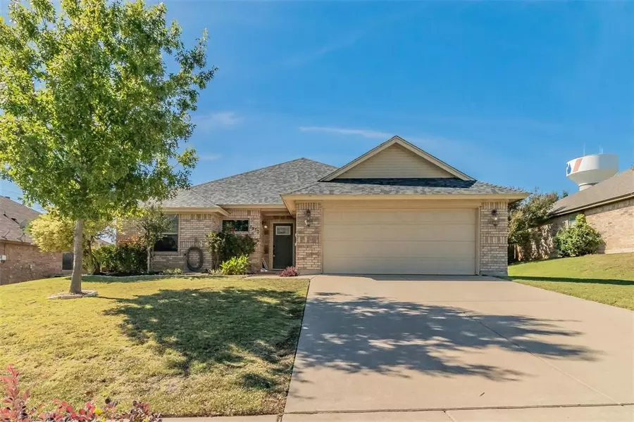 1930 Starwood Drive, Weatherford, TX 76086