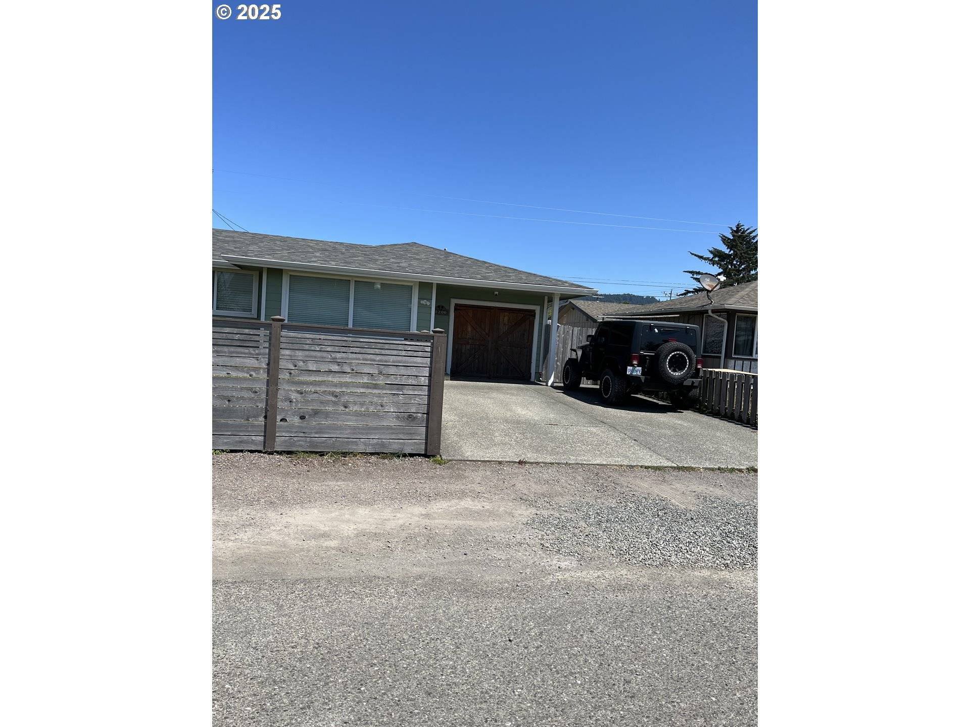 Brookings, OR 97415,1206 IRIS ST