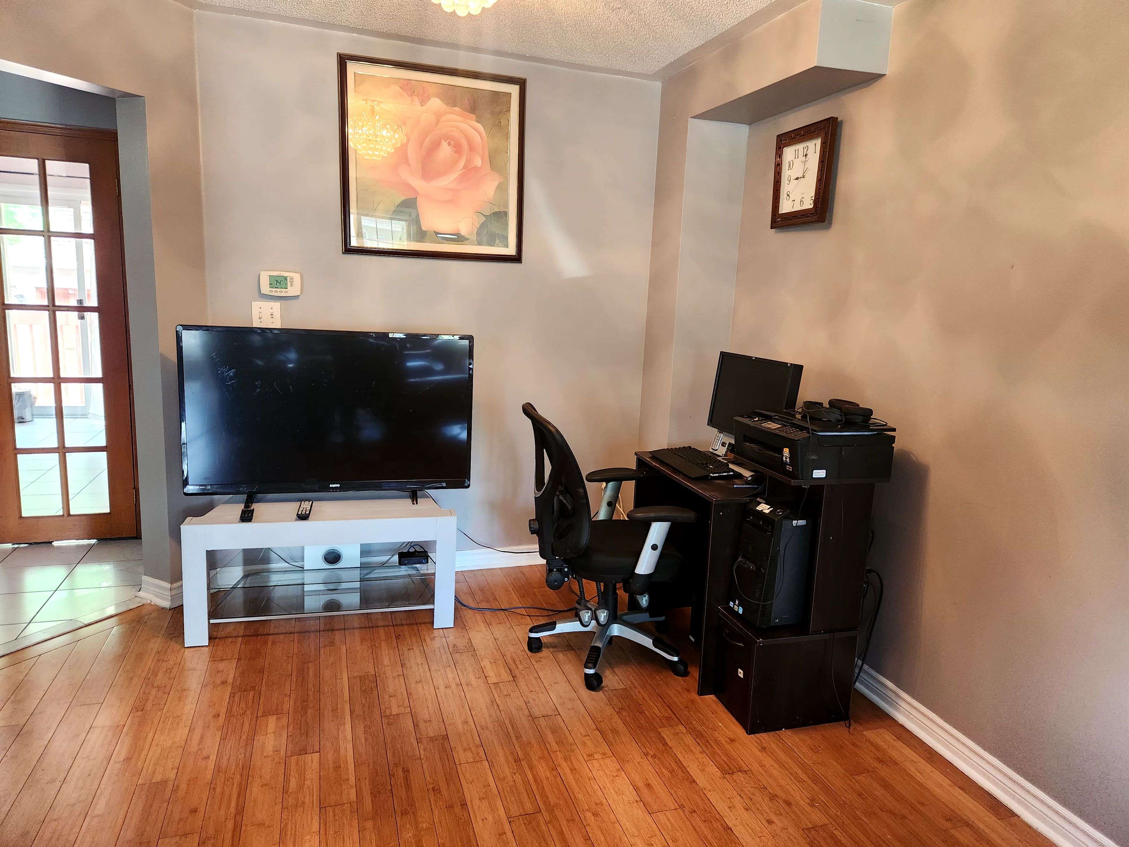 Toronto E08, ON M1W 3W9,84 Bridlegrove DR