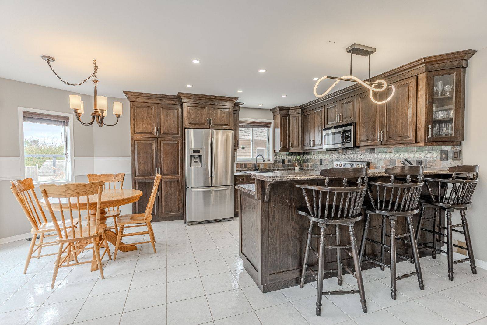 Barrie, ON L4N 7Y1,38 Benson DR
