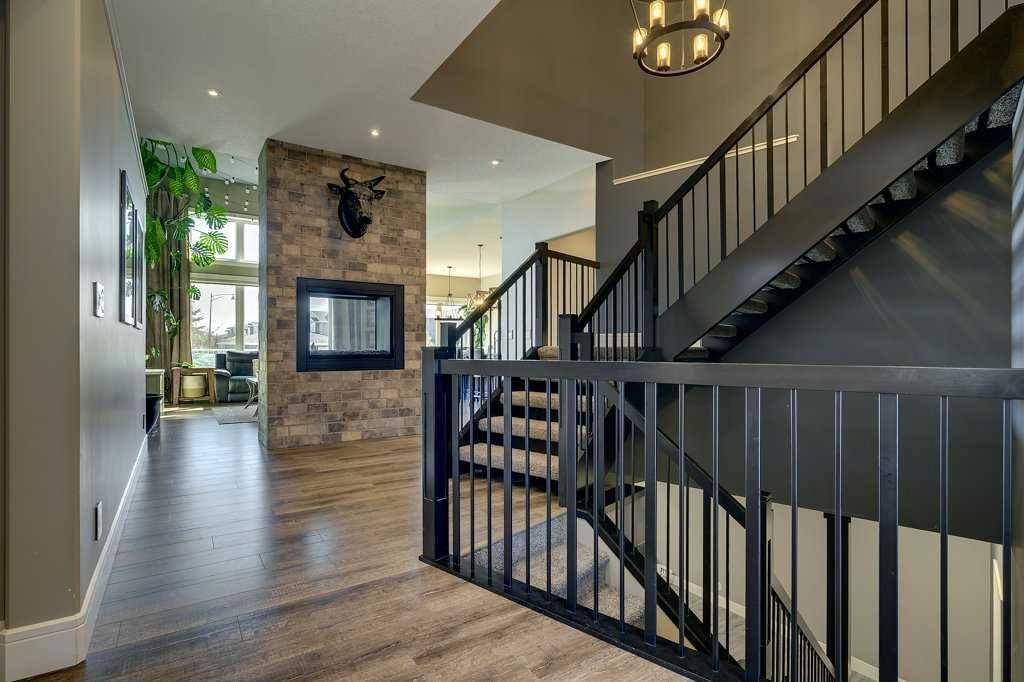 Red Deer, AB T4R 0R6,77 Lalor DR