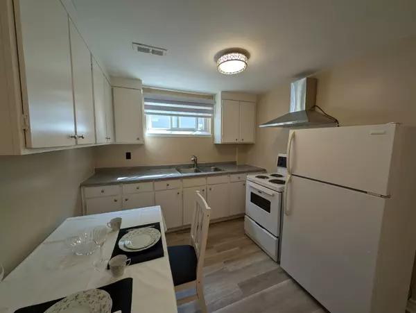 Toronto C06, ON M3H 5P4,57 Evanston DR #Basement