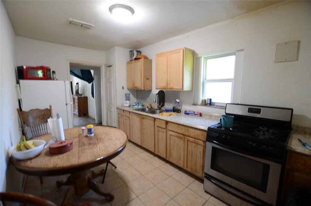 Fort Worth, TX 76115,4413 Merida Avenue