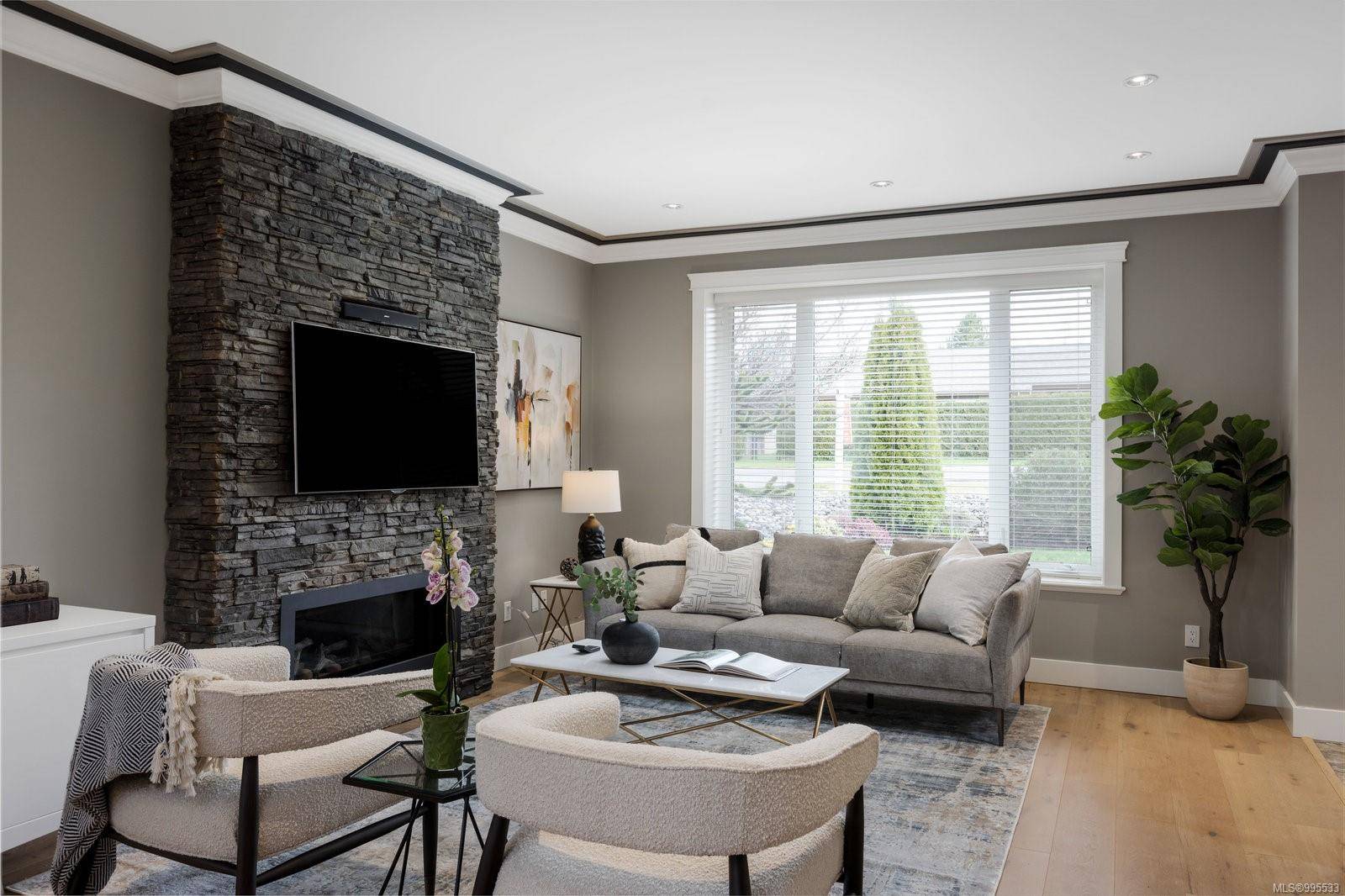 Central Saanich, BC V8M 2H1,1147 Verdier Ave