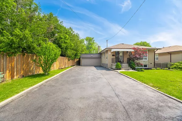 Toronto W05, ON M9M 1M9,41 Bradstock RD