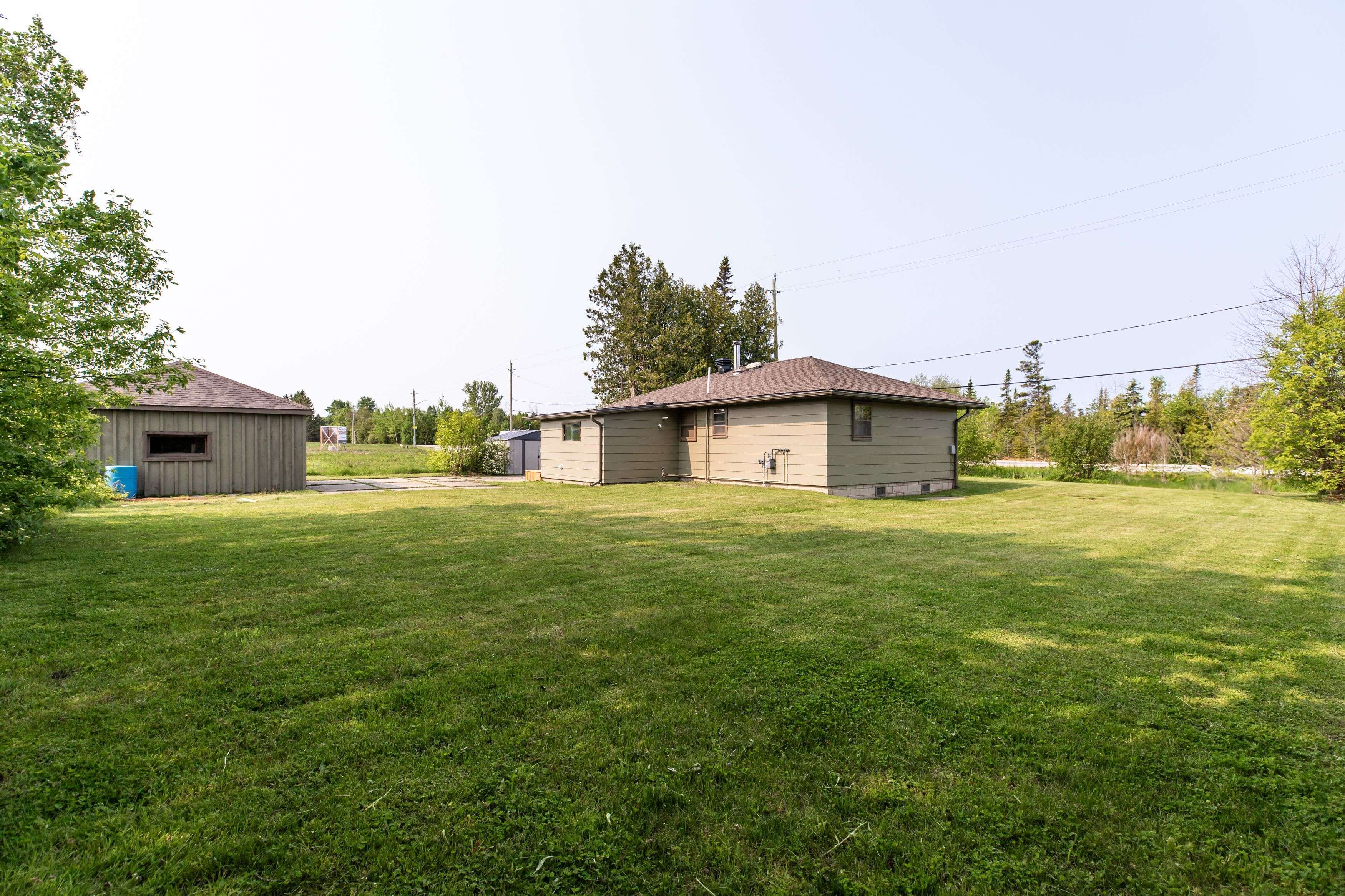 Saugeen Shores, ON N0H 2L0,75 Turner ST