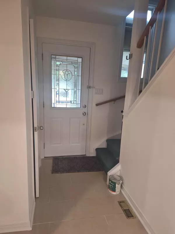 Mississauga, ON L5C 3W1,676 Galloway CRES